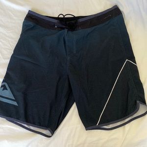 Quicksilver mens board shorts size 36